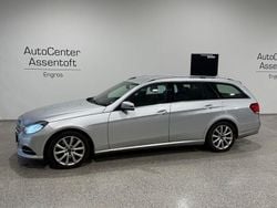 Silber Gebraucht 2013 Mercedes E250 Avantgarde Limousine | 5.800 €