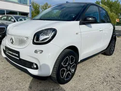 Weiss metallic Gebraucht 2016 Smart ForFour Prime Kleinwagen | 9.800 € (Fairer Preis)
