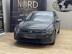 Grau Gebraucht 2022 VW Golf VIII | 20.700 € (Guter Preis)