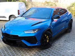 Blau Gebraucht 2024 Lamborghini Urus SUV | 283.900 €