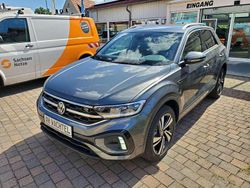 Indiumgrau metallic Gebraucht 2024 VW T-Roc IQ Drive SUV | 33.890 € (Etwas zu teuer)