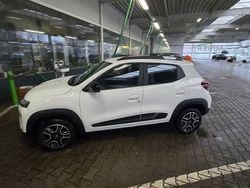 Weiß Gebraucht 2022 Dacia Spring Comfort Kleinwagen | 9.100 € (Fairer Preis)