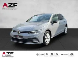 Grau Gebraucht 2023 VW Golf VIII Move Limousine | 22.980 € (Fairer Preis)