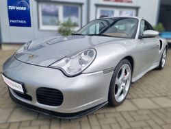 Arktissilbermetallic Gebraucht 2002 Porsche 911 Turbo Coupé | 72.844 €