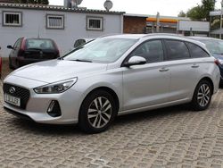 Silber Gebraucht 2019 Hyundai i30 Kombi | 8.500 € (Superpreis)