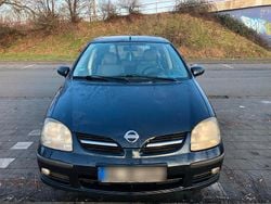 Blau Gebraucht 2004 Nissan Almera Tino Van / Kleinbus | 1.150 € (Teuer)