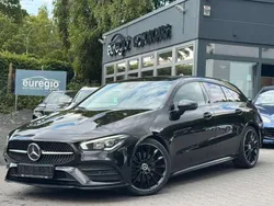 Kosmosschwarz metalliclack Gebraucht 2021 Mercedes CLA200 AMG Kombi | 24.290 € (Superpreis)