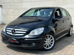 Schwarz Gebraucht 2007 Mercedes B200 Sport Van / Kleinbus | 6.900 € (Fairer Preis)