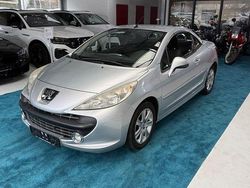 Grau Gebraucht 2008 Peugeot 207 CC Sport Cabrio | 2.999 € (Fairer Preis)