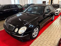 Schwarz Gebraucht 2005 Mercedes E350 Avantgarde Limousine | 5.990 € (Fairer Preis)