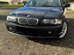 Schwarz Gebraucht 2002 BMW 325 Cabriolet Sport Line Cabrio | 6.999 €