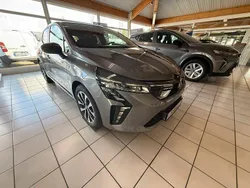 Grau Neu 2025 Mitsubishi Colt Limousine | 19.283 € (Guter Preis)