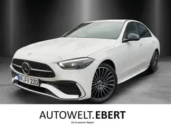 Manufaktur opalithweiß bright Gebraucht 2023 Mercedes C220 AMG | 49.880 € (Teuer)