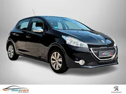 Schwarz Gebraucht 2015 Peugeot 208 Active Kleinwagen | 4.950 € (Guter Preis)