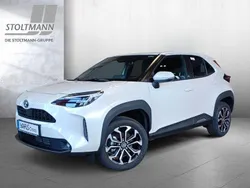 Weiß Gebraucht 2024 Toyota Yaris Cross Team SUV | 24.888 € (Fairer Preis)