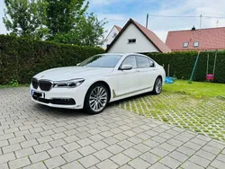 Weiß Gebraucht 2017 BMW 750L Limousine | 40.800 € (Fairer Preis)