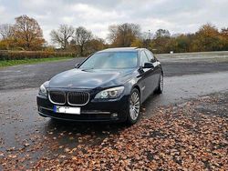 Blau Gebraucht 2009 BMW 730 Limousine | 9.500 € (Guter Preis)