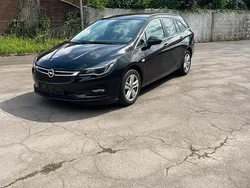 Schwarz Gebraucht 2019 Opel Astra Business Edition Kombi | 10.890 € (Fairer Preis)