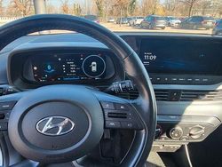 Silber Gebraucht 2022 Hyundai i20 Trend Kleinwagen | 16.900 € (Etwas zu teuer)