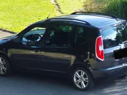Schwarz Gebraucht 2007 Skoda Roomster Comfort Kombi | 2.700 € (Fairer Preis)