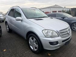 Silber Gebraucht 2006 Mercedes ML320 SUV | 6.900 € (Fairer Preis)
