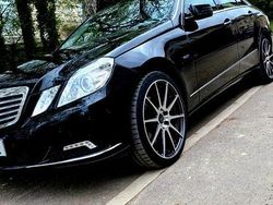 Schwarz Gebraucht 2010 Mercedes E350 Limousine | 13.499 € (Fairer Preis)