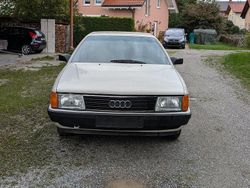 Weiß Gebraucht 1985 Audi 100 Limousine | 900 €