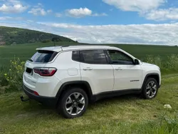 Weiß Gebraucht 2020 Jeep Compass SUV | 22.000 € (Fairer Preis)