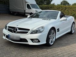Weiß Gebraucht 2008 Mercedes SL350 AMG Cabrio | 29.500 €