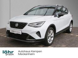 Nevada weiss / dach schwarz Gebraucht 2024 Seat Arona FR SUV | 19.750 € (Fairer Preis)