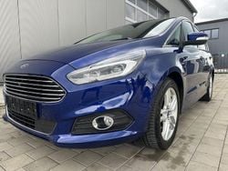 Blau Gebraucht 2017 Ford S-MAX Titanium Van / Kleinbus | 19.590 € (Fairer Preis)