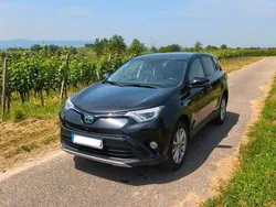 Schwarz Gebraucht 2017 Toyota RAV4 Hybrid Executive SUV | 19.500 € (Etwas zu teuer)