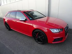 Rot Gebraucht 2018 Audi S4 Sport Kombi | 33.320 € (Superpreis)