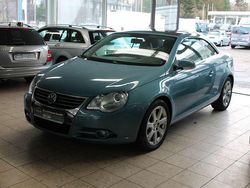 Blau Gebraucht 2007 VW Eos Cabrio | 7.990 € (Etwas zu teuer)