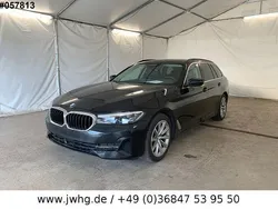 Schwarz Gebraucht 2023 BMW 520 Limousine | 34.950 € (Superpreis)