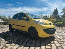 Gelb Gebraucht 2006 Peugeot 107 Kleinwagen | 555 € (Superpreis)