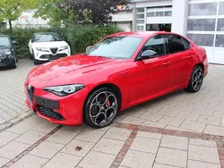 Colore esterno (rosso alfa, un Gebraucht 2023 Alfa Romeo Giulia Competizione Limousine | 36.900 € (Fairer Preis)