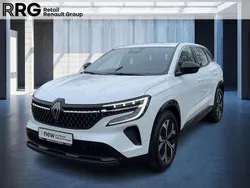 Perlmuttweiß Gebraucht 2024 Renault Austral Techno SUV | 31.990 € (Etwas zu teuer)