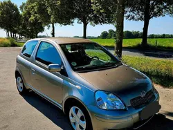 Andere außenfarben Gebraucht 2005 Toyota Yaris Kleinwagen | 2.450 € (Fairer Preis)