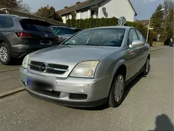 Silber Gebraucht 2003 Opel Vectra Limousine | 1.700 €