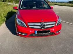 Mercedes B200