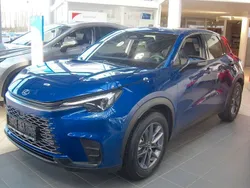 Blau Neu 2025 Lexus LBX SUV | 34.490 € (Etwas zu teuer)