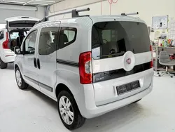 Grau Gebraucht 2011 Fiat Qubo Trekking Van / Kleinbus | 6.900 € (Fairer Preis)