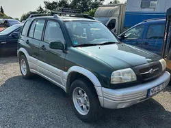 Grün Gebraucht 1998 Suzuki Grand Vitara SUV | 1.999 €