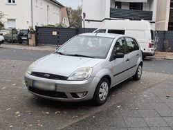 Silber Gebraucht 2002 Ford Fiesta Kleinwagen | 1.499 € (Etwas zu teuer)