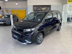 Schwarz Gebraucht 2024 Opel Combo Life Van / Kleinbus | 27.990 € (Teuer)