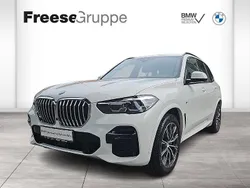 Weiß Gebraucht 2022 BMW X5 Performance SUV | 68.990 € (Etwas zu teuer)