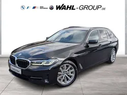 Saphirschwarz Gebraucht 2023 BMW 530 Efficient Dynamics Kombi | 53.790 €