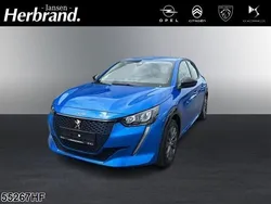 Blau Gebraucht 2022 Peugeot e-208 Allure Kleinwagen | 16.390 € (Fairer Preis)