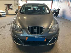 Grau Gebraucht 2014 Seat Altea XL 4You Van / Kleinbus | 6.490 € (Fairer Preis)